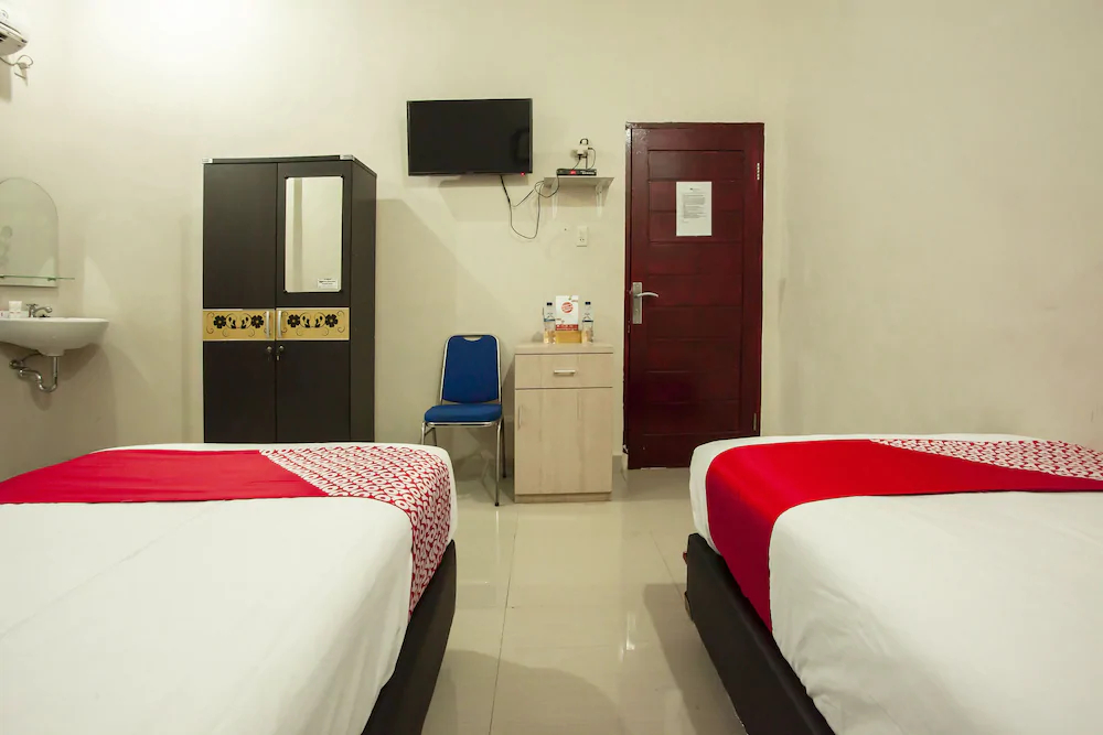 Hotel Apple by OYO Rooms