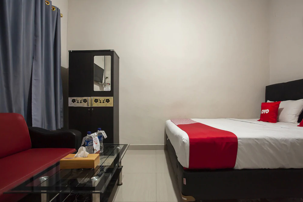 Hotel Apple by OYO Rooms