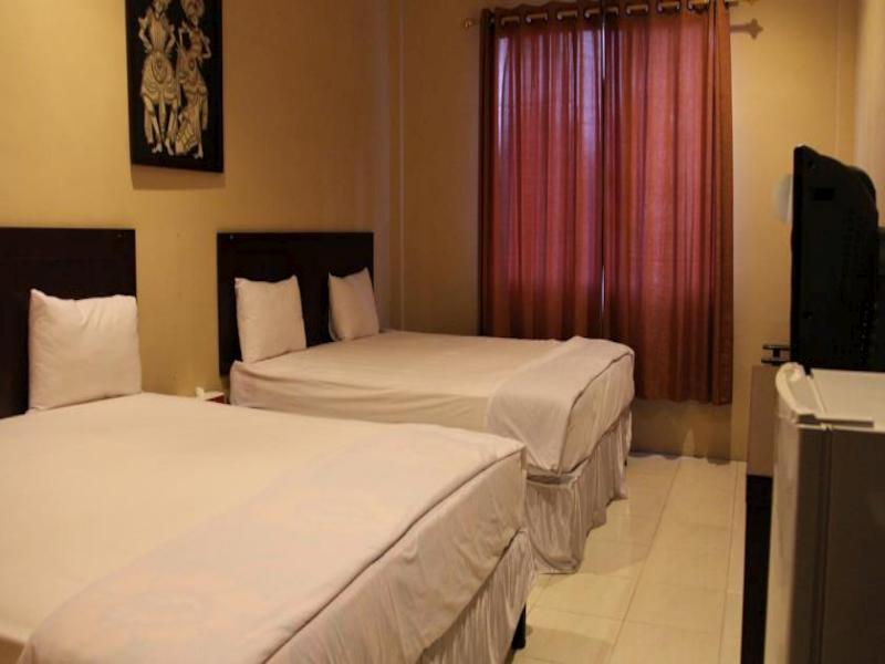 Hotel Sing A Song