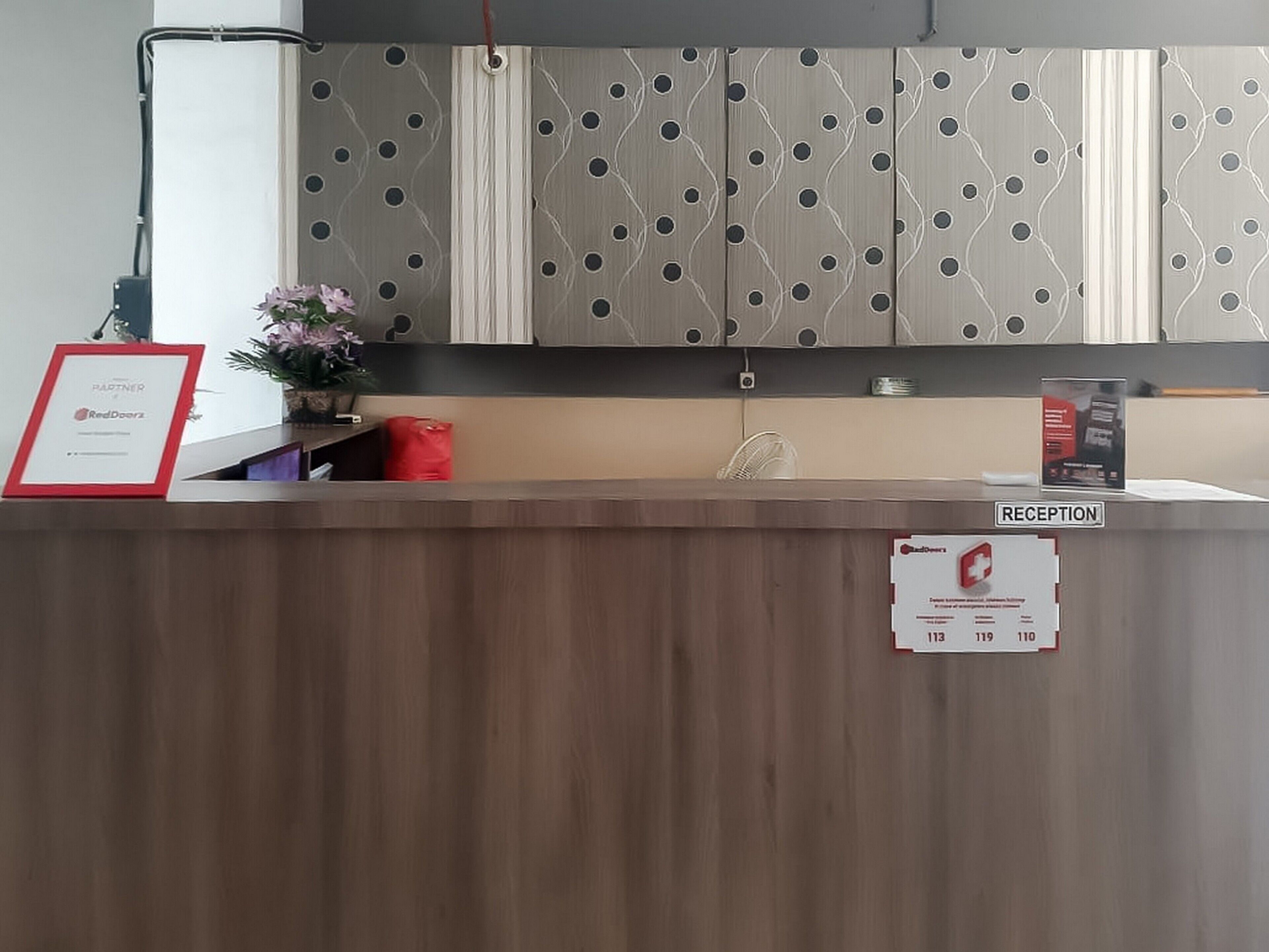 MCA Hotel by RedDoorz