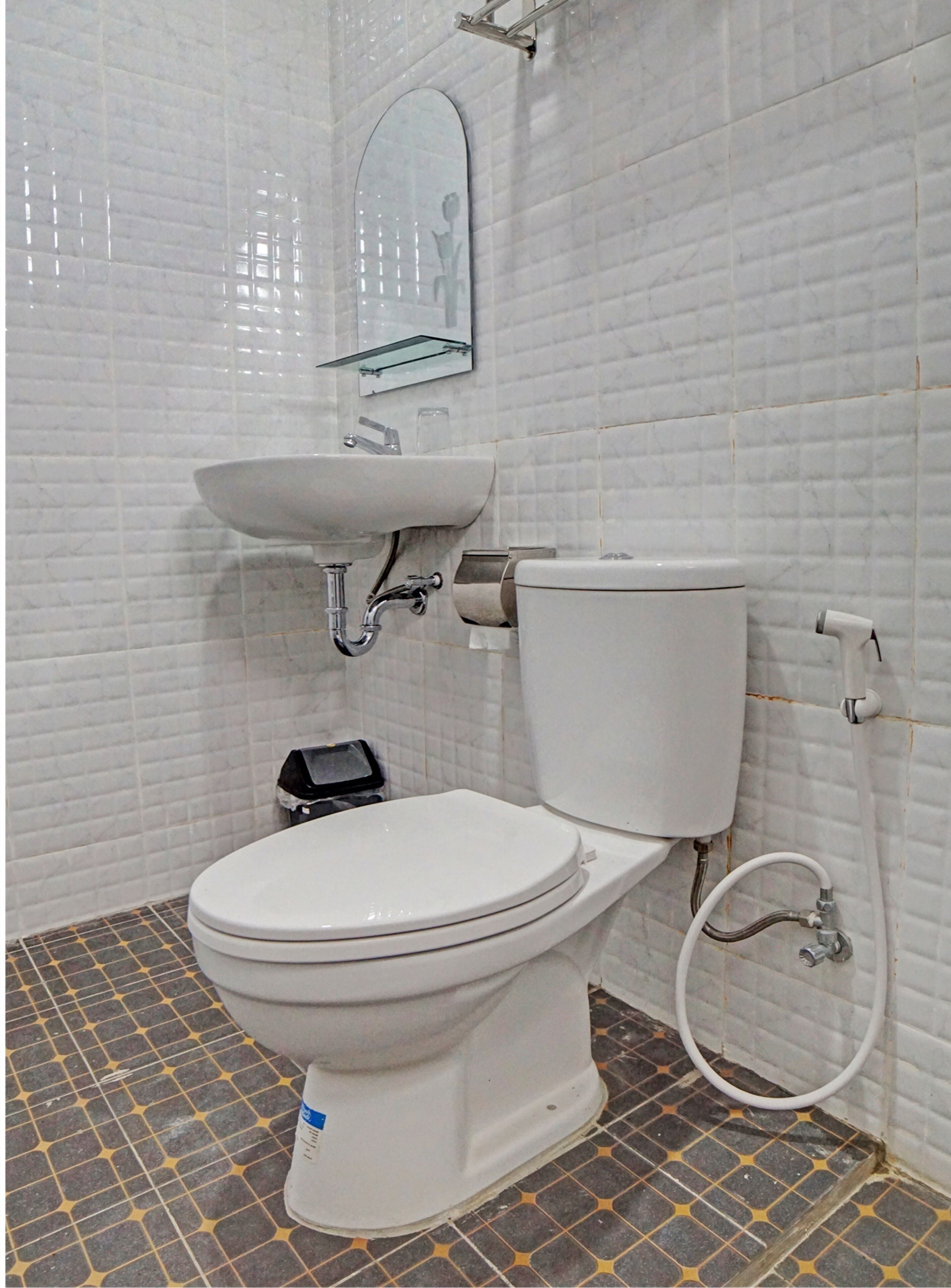 OYO 92579 Hotel Mutiara