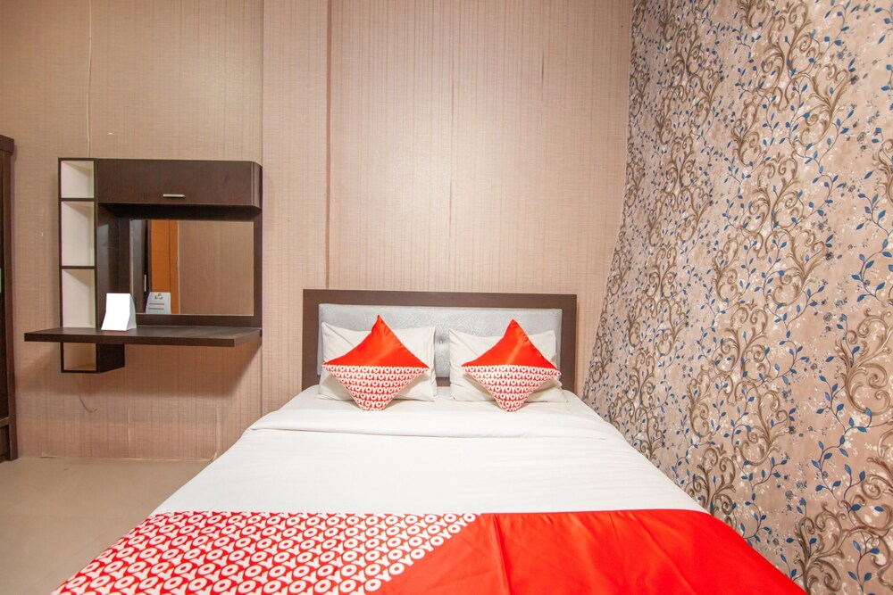 Residence 68 by OYO Rooms