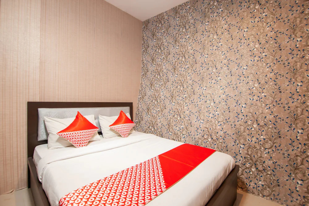 Residence 68 by OYO Rooms