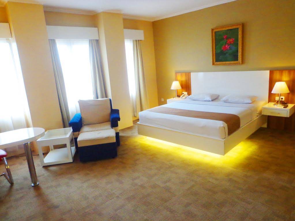 Sapadia Hotel Siantar