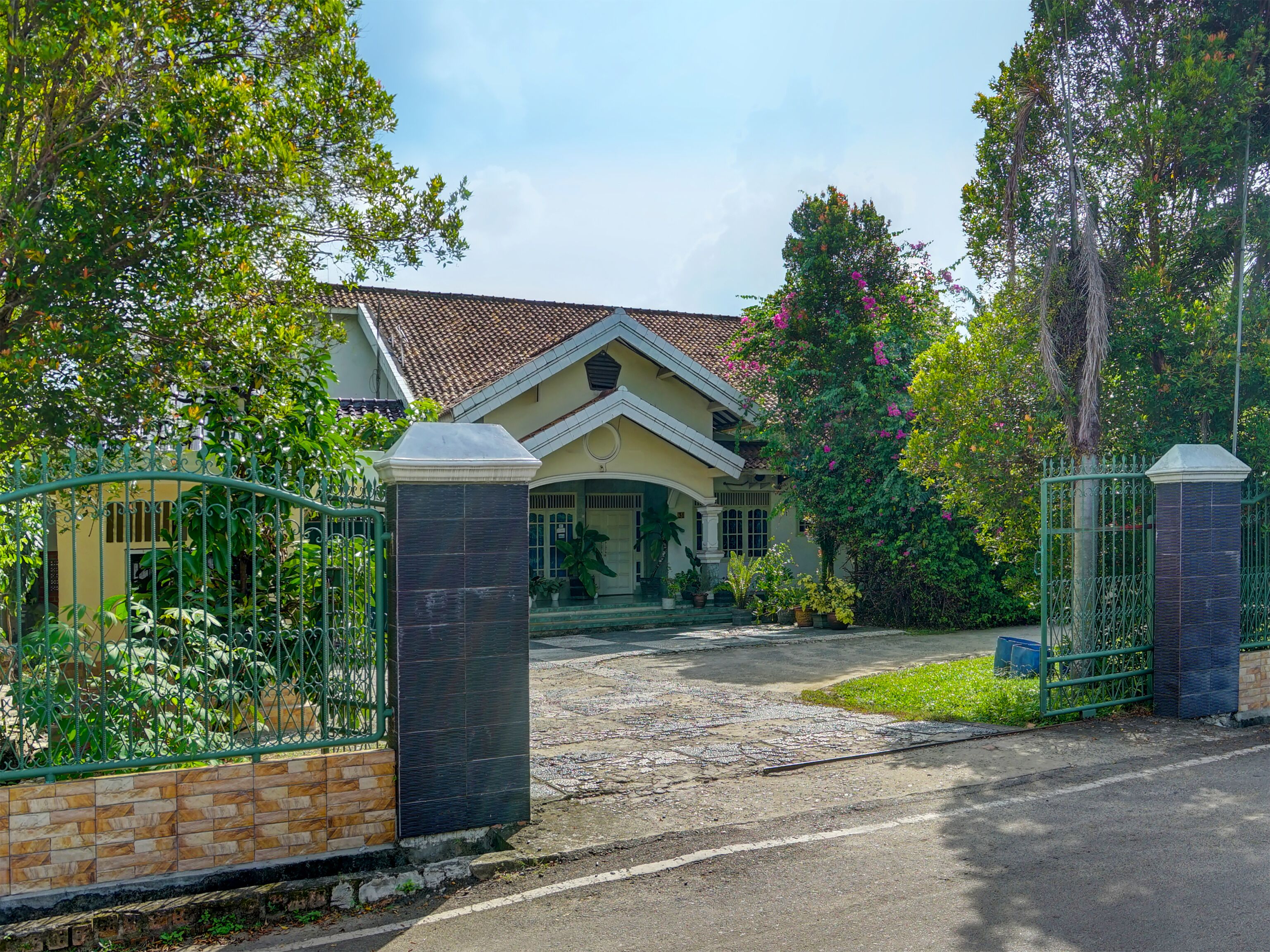 Taufik Kost Syariah by OYO