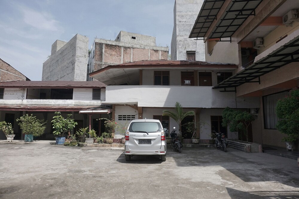 Hotel Gunung Sar by OYO Rooms