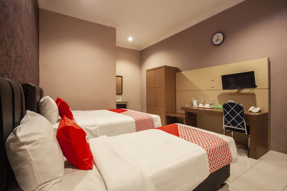 Wisma Sunshine by OYO Rooms