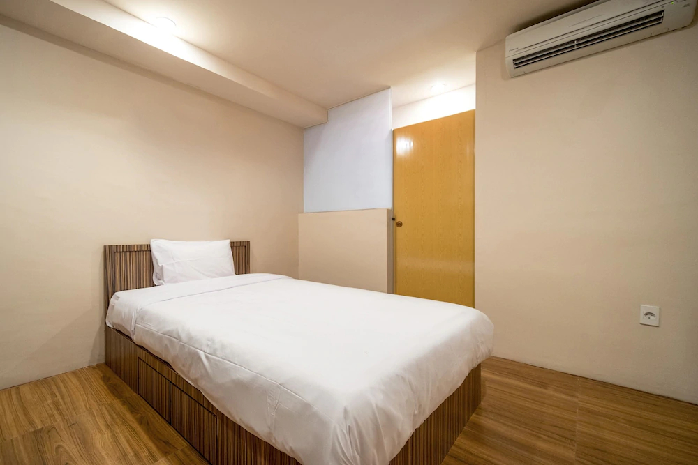 Hotel Harley by OYO Rooms