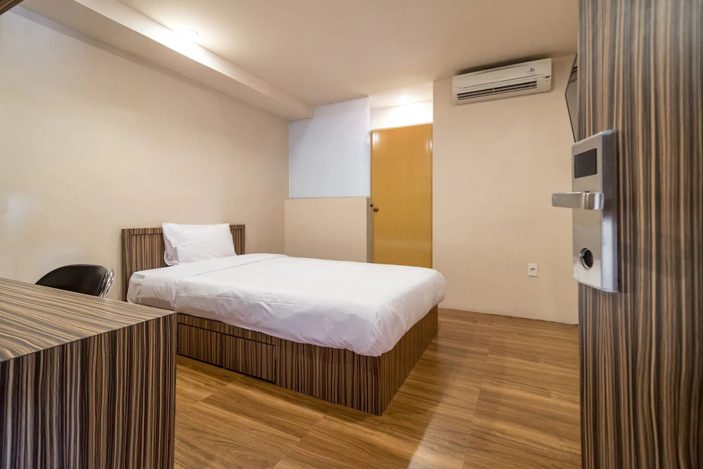 Hotel Harley by OYO Rooms