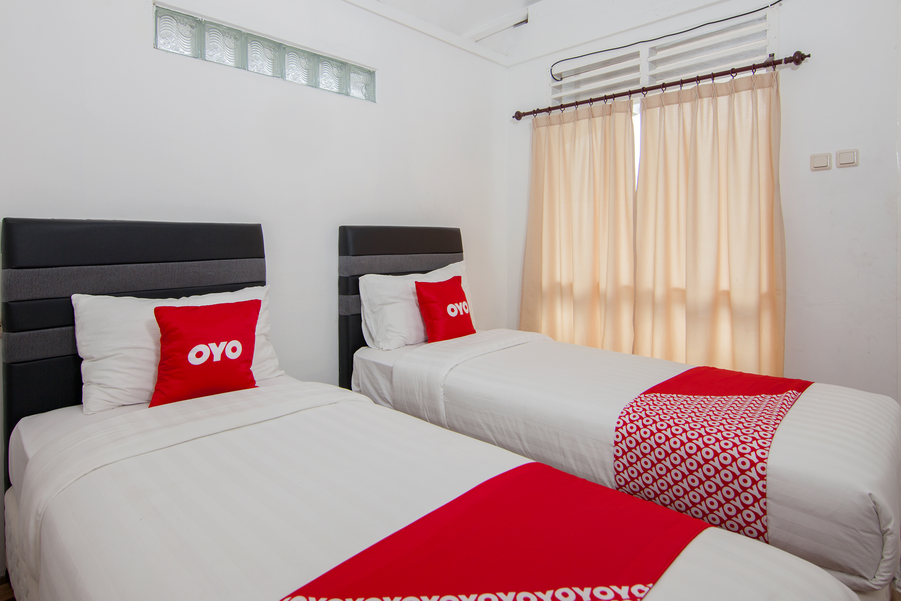 Dg Inn by OYO Rooms