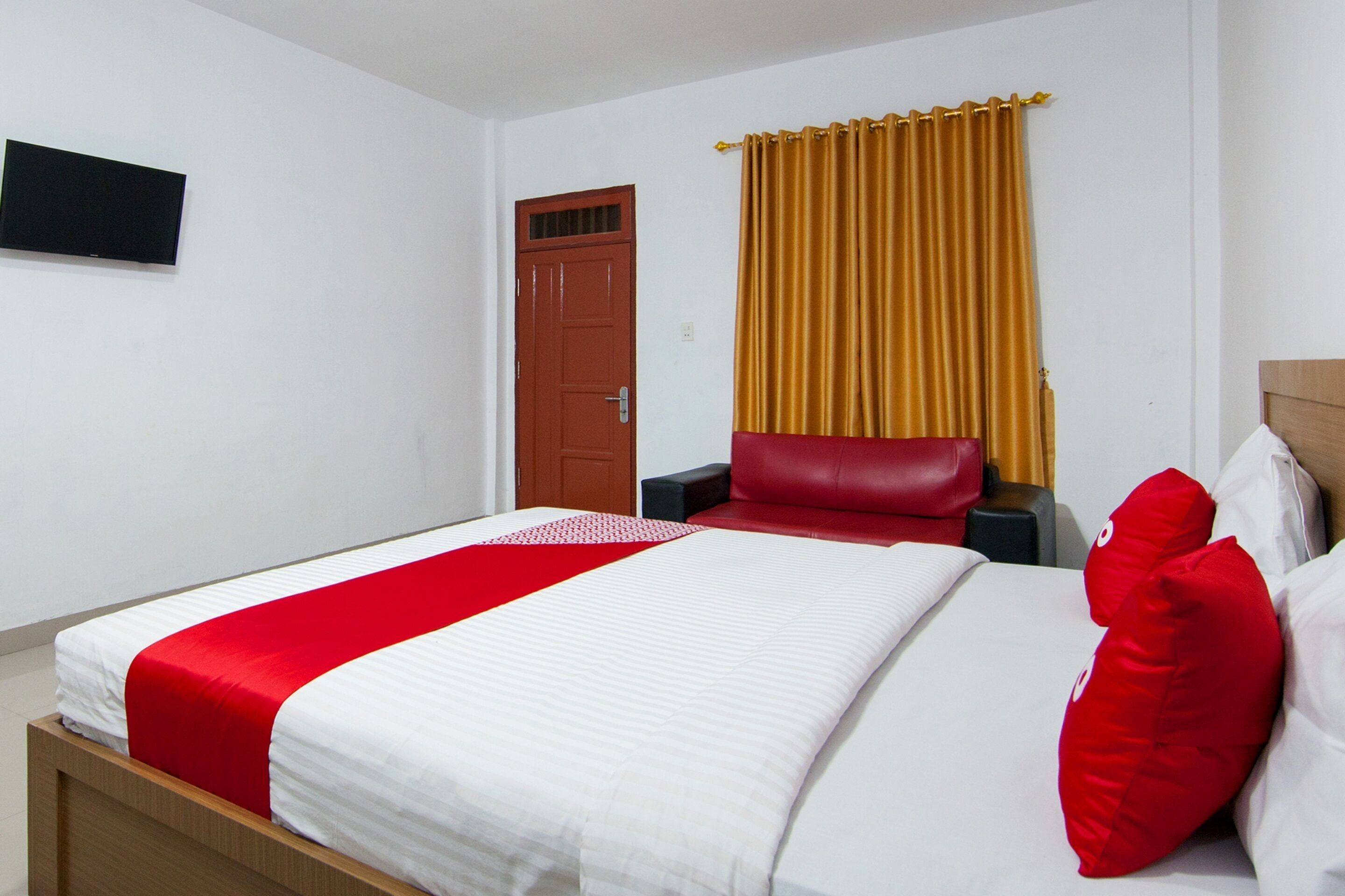 Thyesza Hotel by OYO Rooms