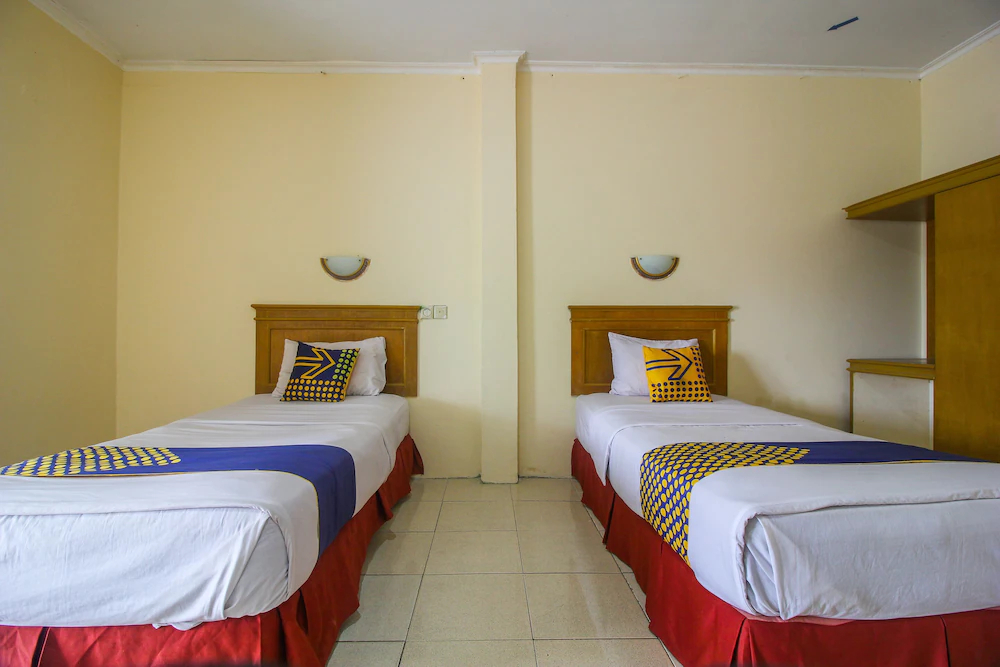 Hotel Yasmin by OYO Rooms