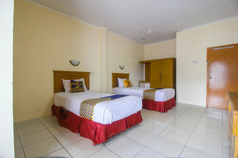 Hotel Yasmin by OYO Rooms