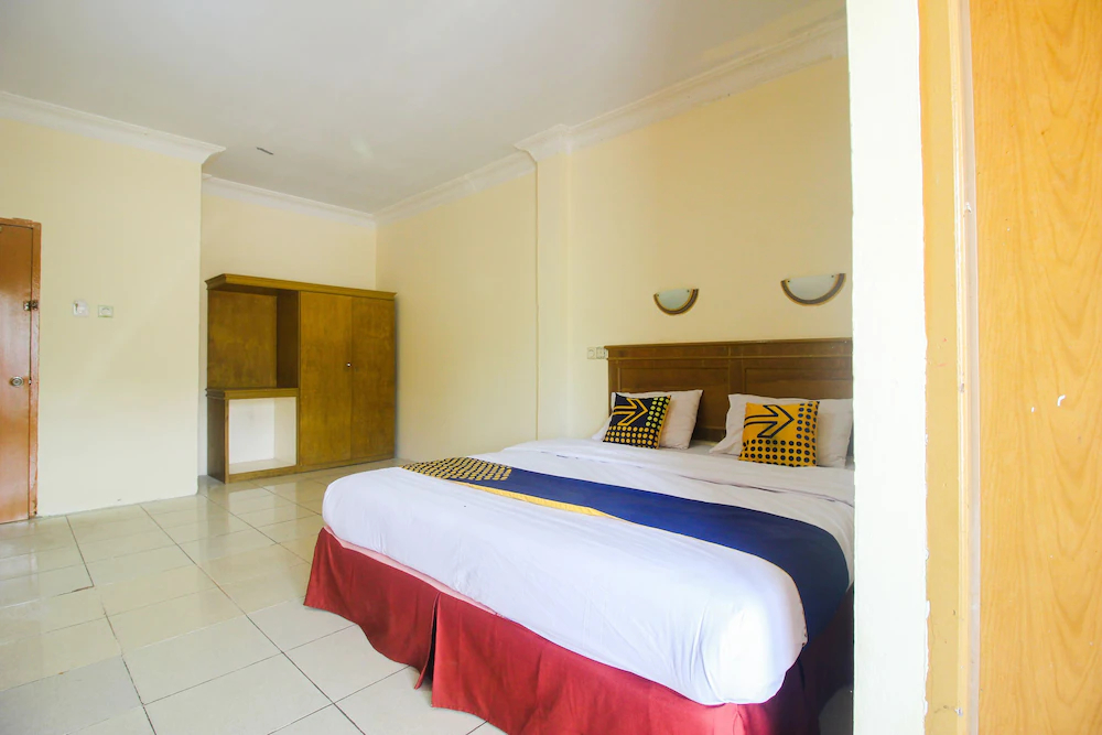 Hotel Yasmin by OYO Rooms