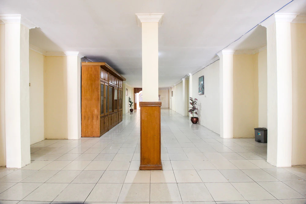 Hotel Yasmin by OYO Rooms