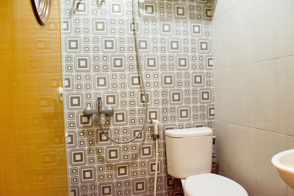 Mh Homestay by OYO Rooms