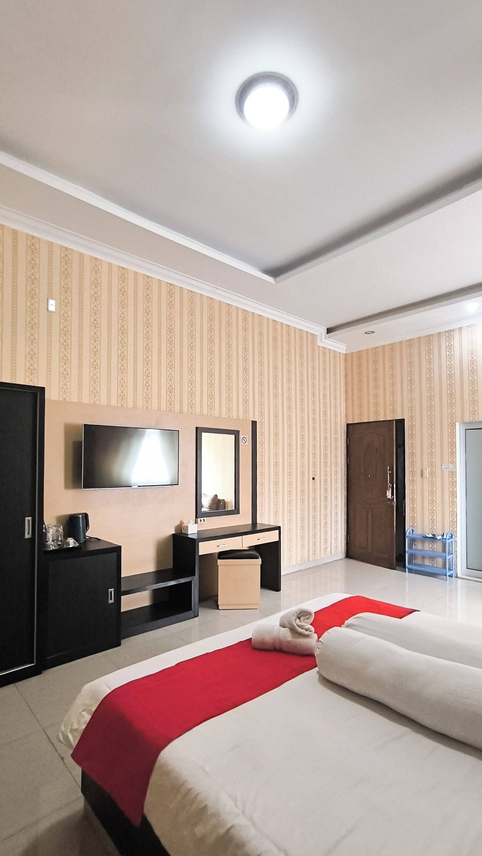 Esther Hotel