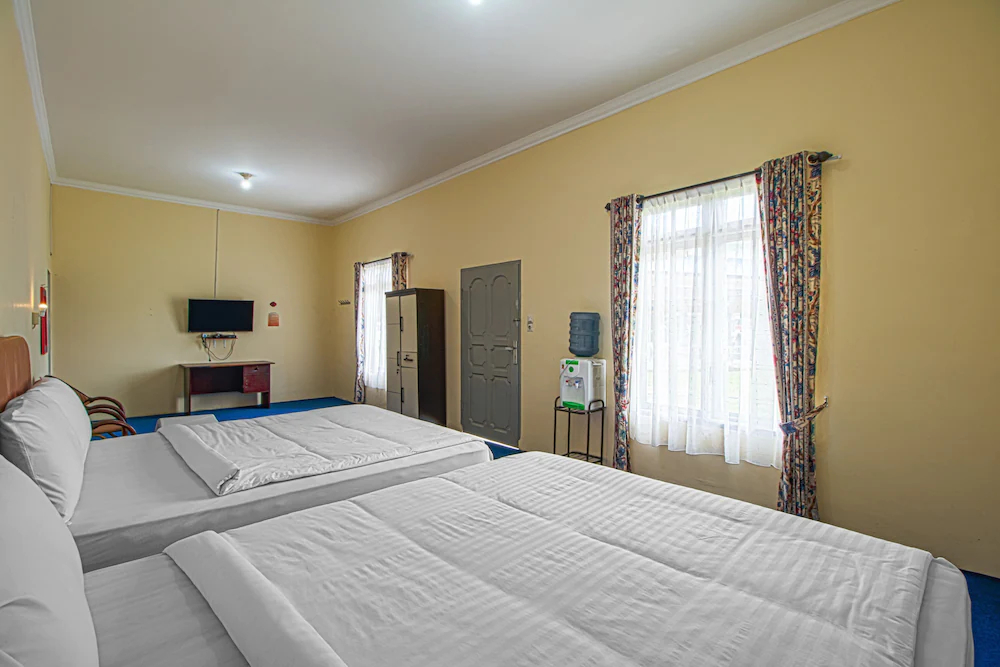 New Resort Almond