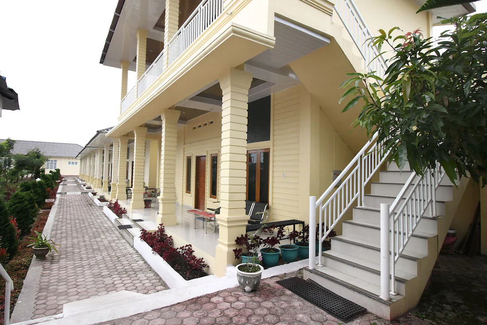 Noah Hotel Silangit by Airy Rooms