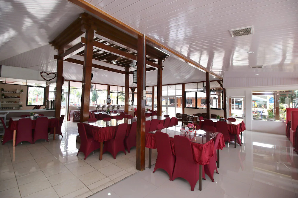 Noah Hotel Silangit by Airy Rooms