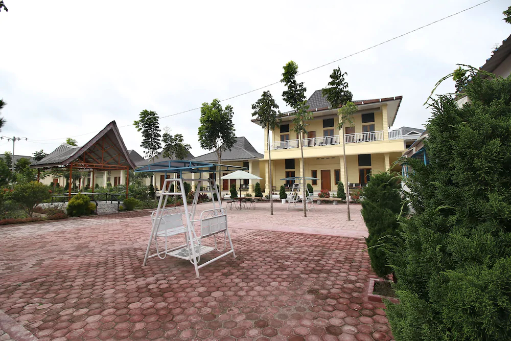 Noah Hotel Silangit by Airy Rooms