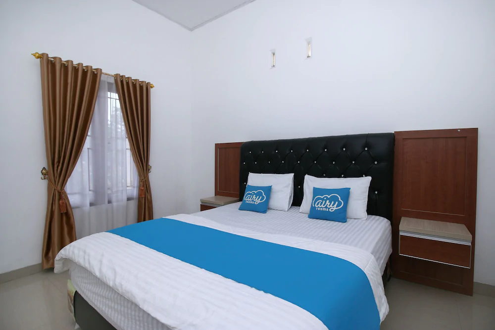 Noah Hotel Silangit by Airy Rooms