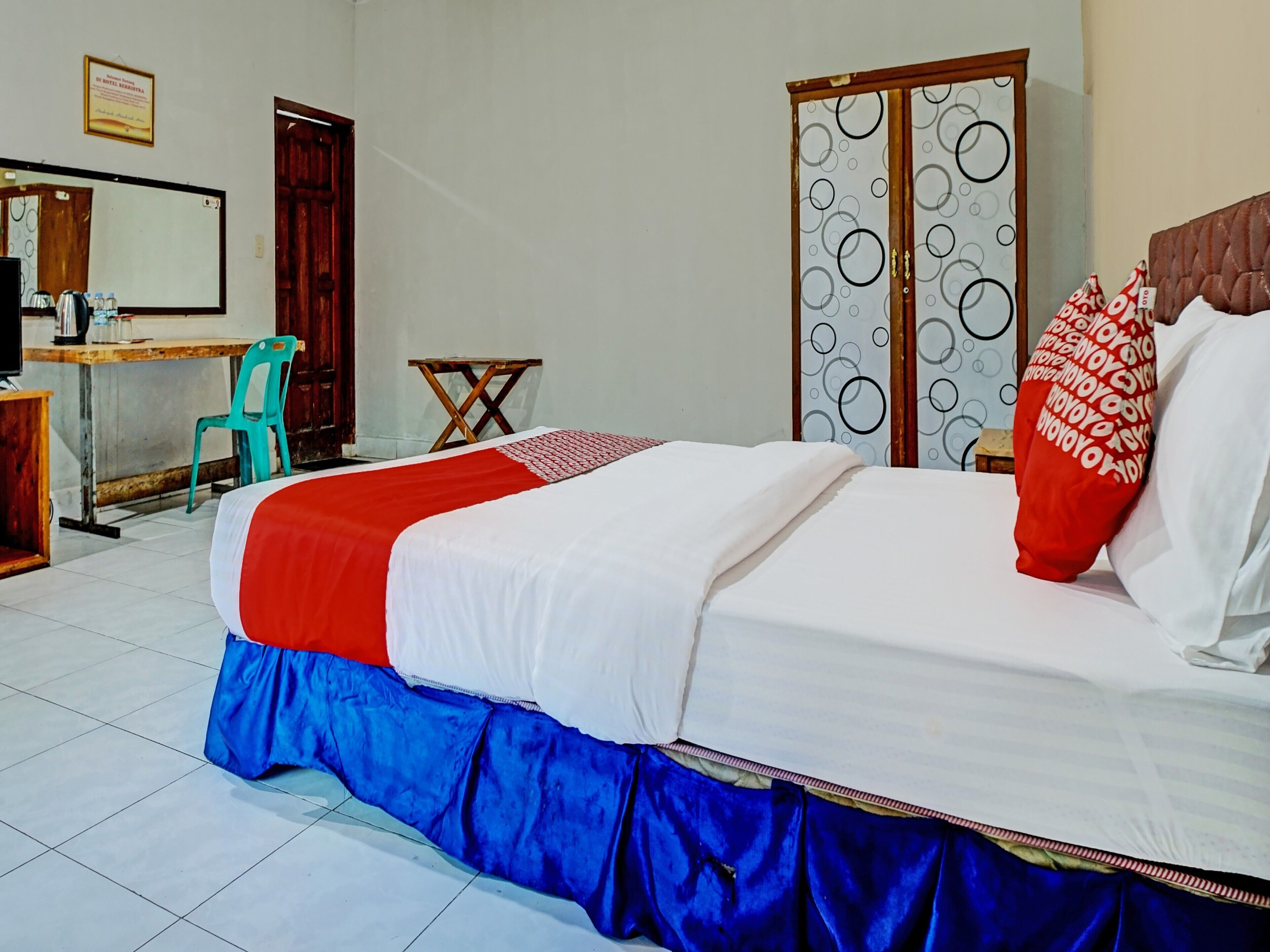 Capital O 92214 Beristera Hotel