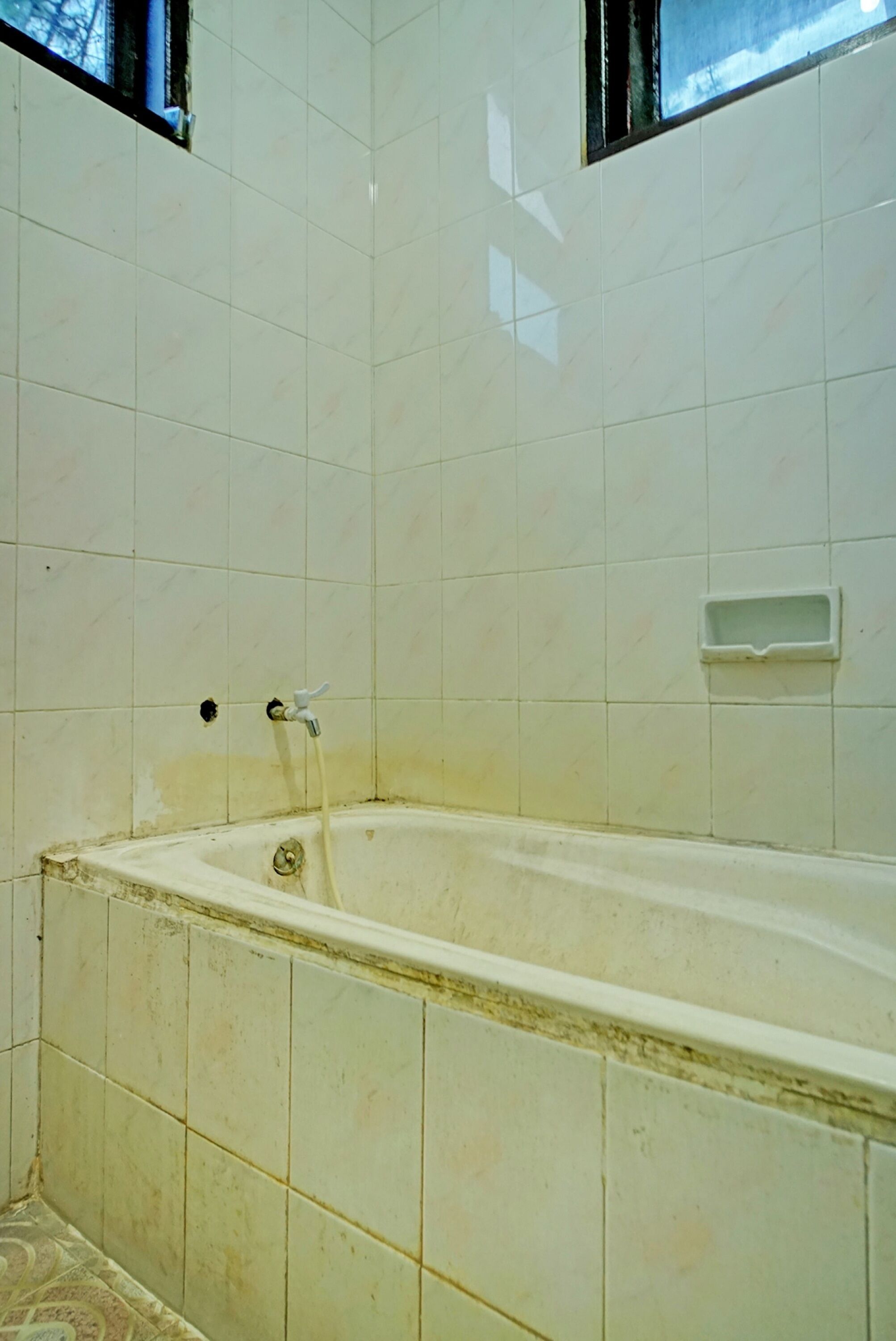 Capital O 92214 Beristera Hotel