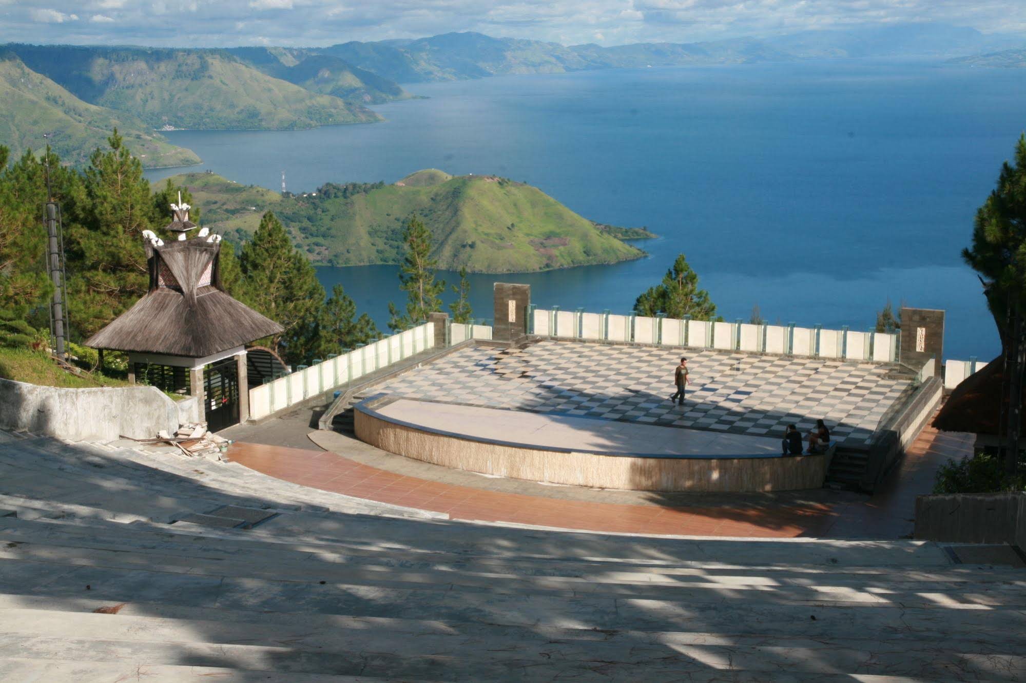 Taman Simalem Resort