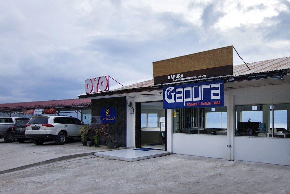 Gapura Hotel by OYO Rooms