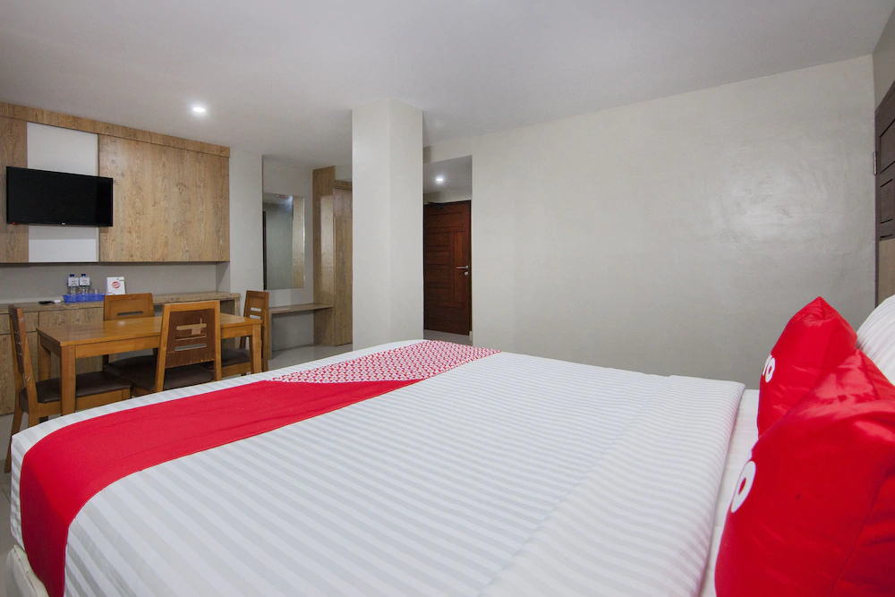 Gapura Hotel by OYO Rooms