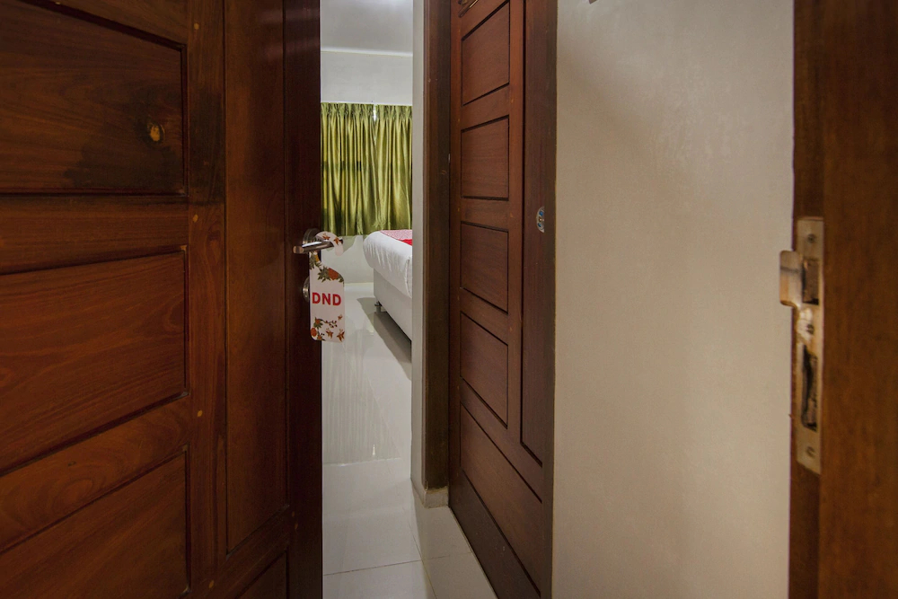 Gapura Hotel by OYO Rooms