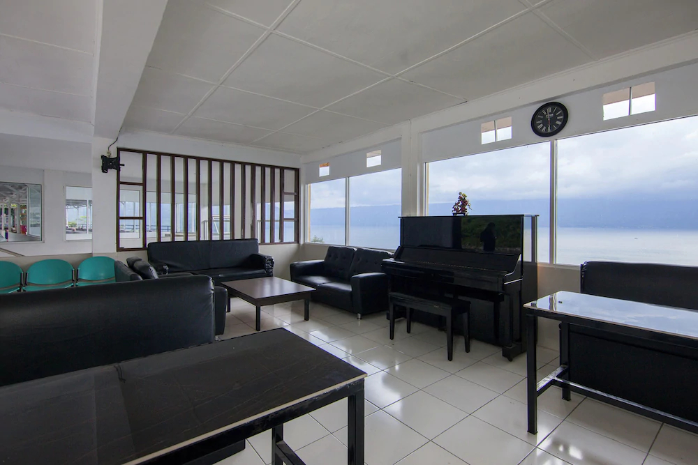 Gapura Hotel by OYO Rooms
