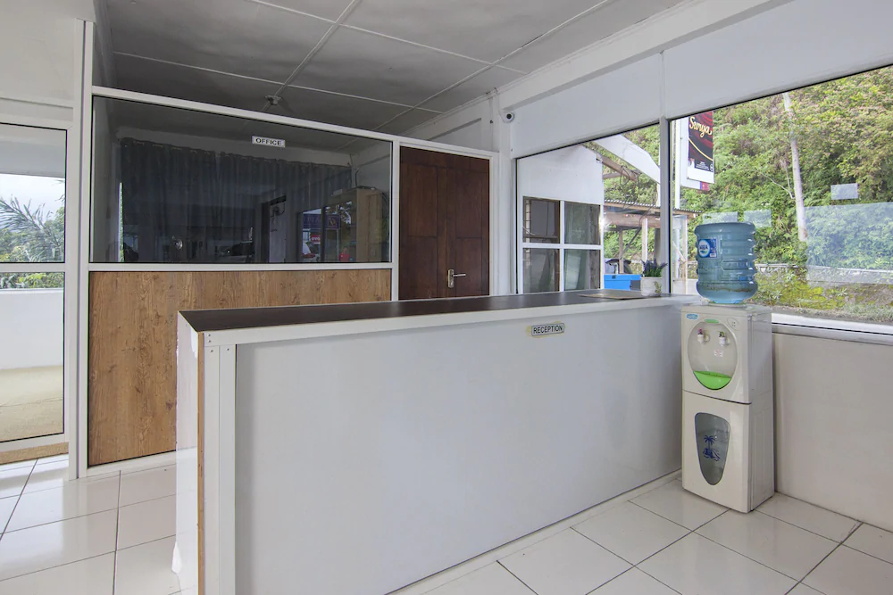 Gapura Hotel by OYO Rooms