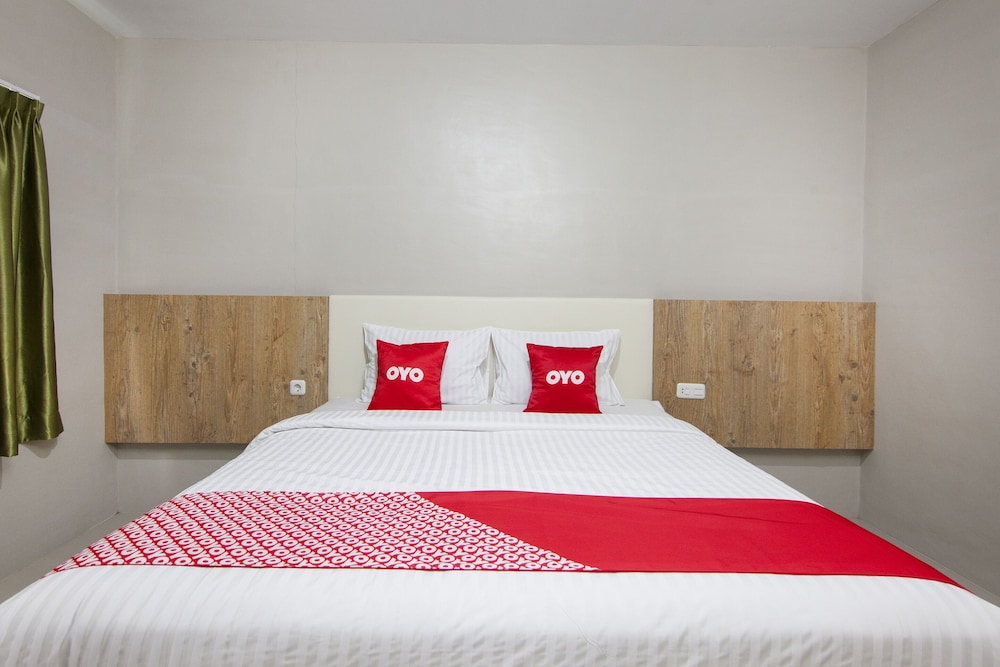 Gapura Hotel by OYO Rooms