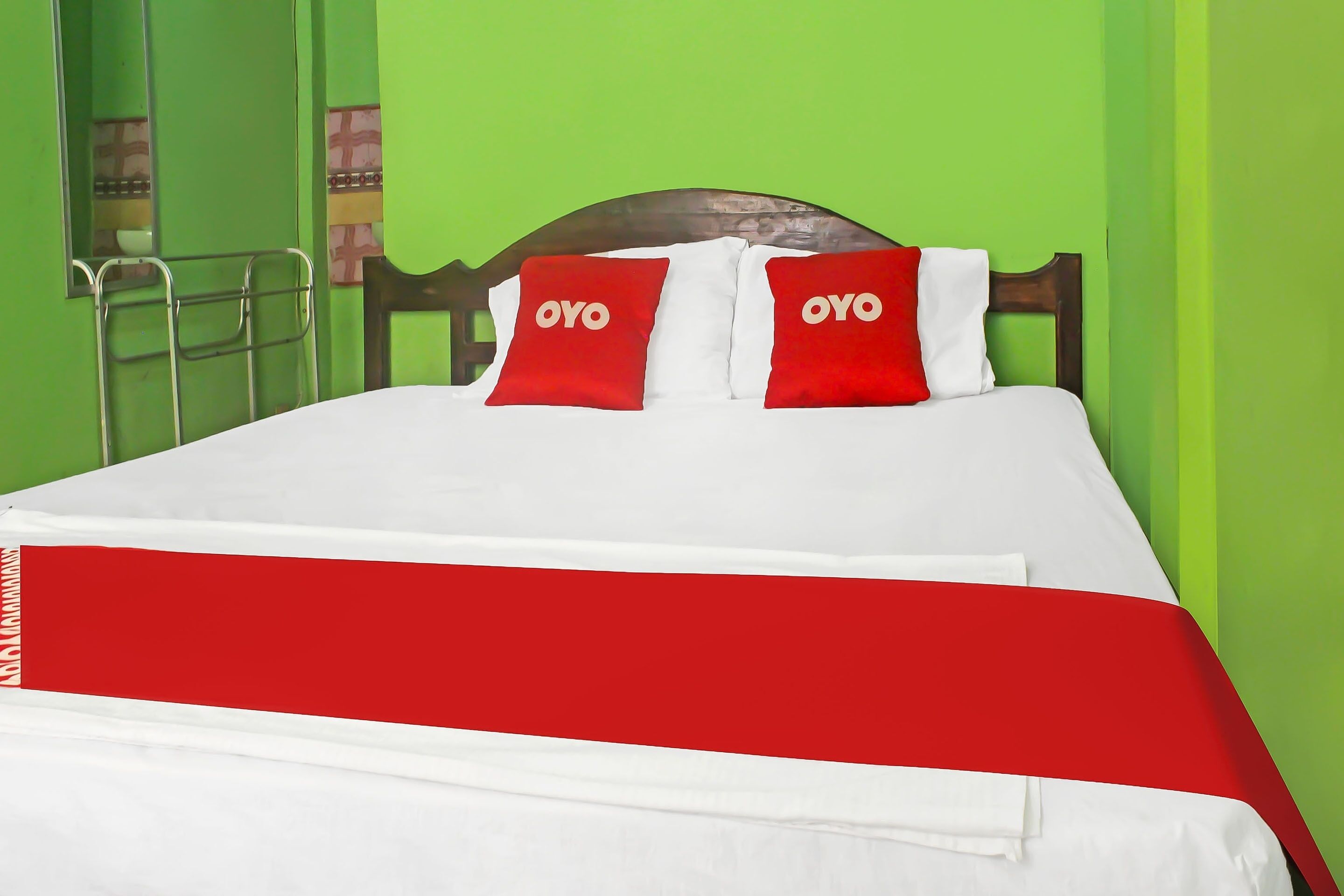 Hotel Brenton by OYO