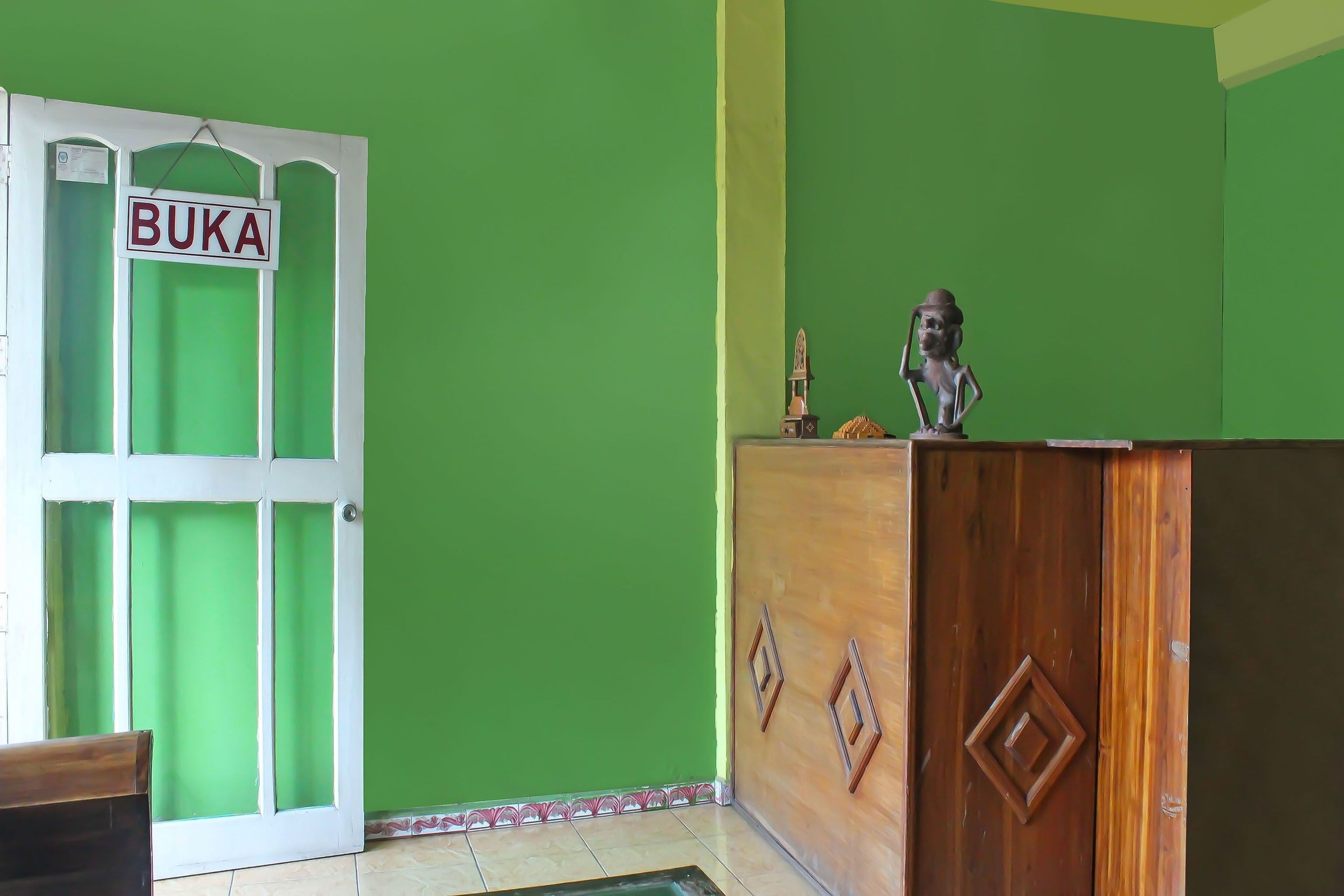 Hotel Brenton by OYO