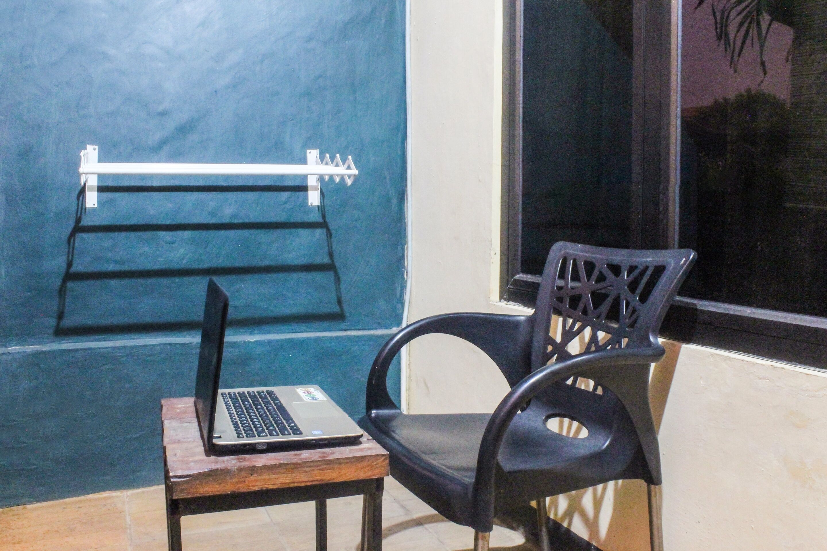 We Bro Kost by Oyo