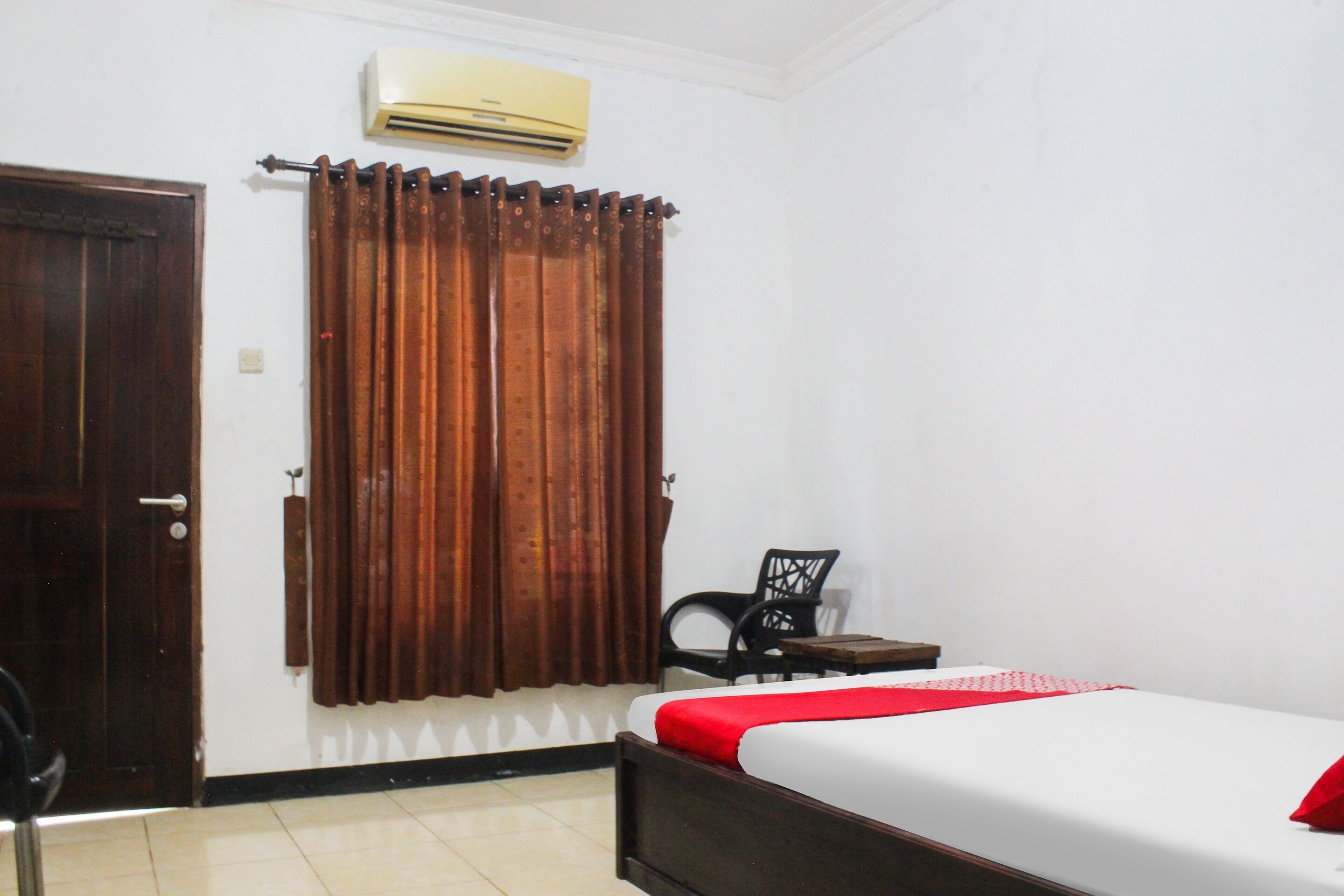 We Bro Kost by Oyo
