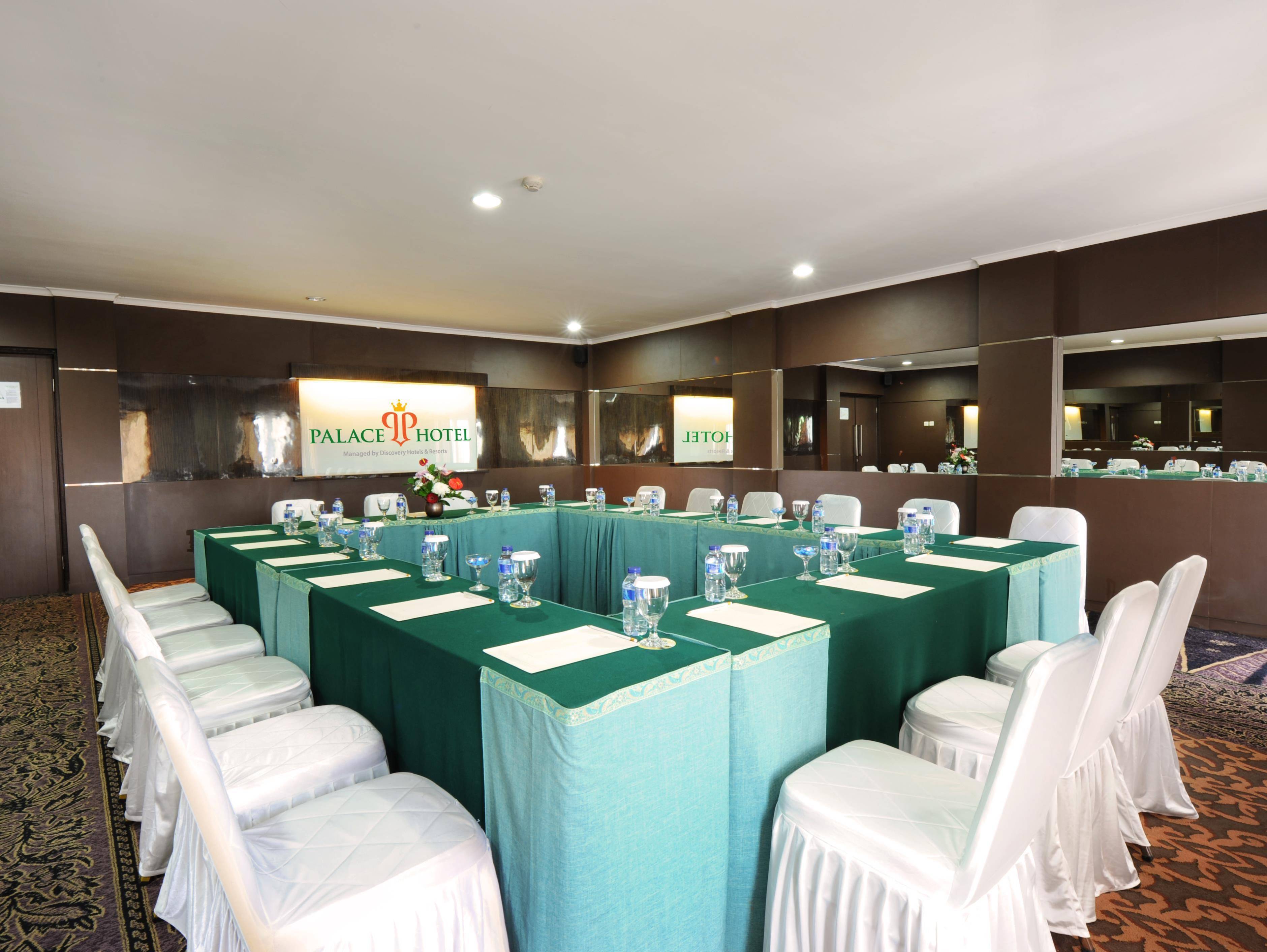 Palace Hotel Cipanas