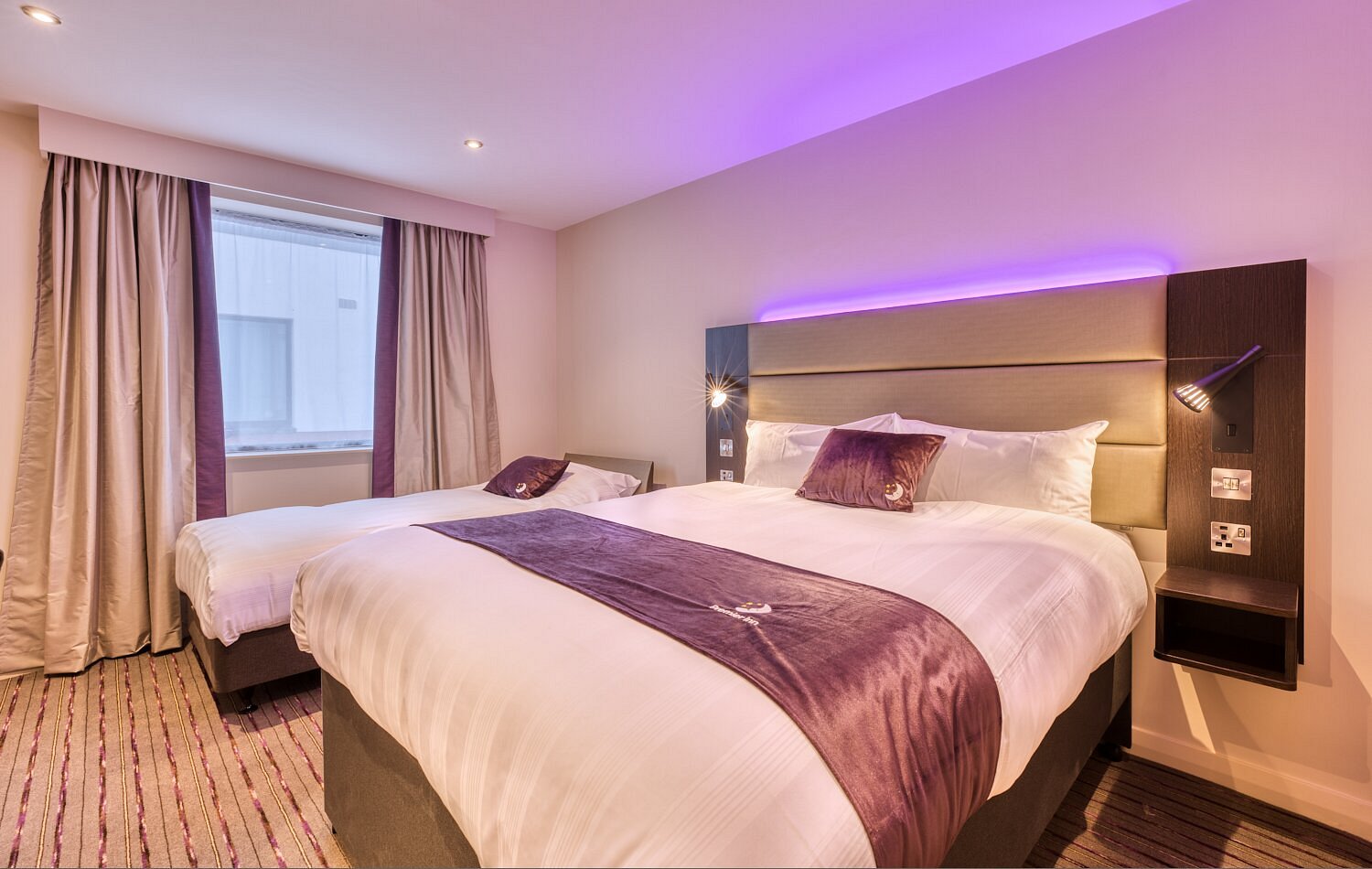 Premier Inn Dublin City Centre (Temple Bar) Hotel