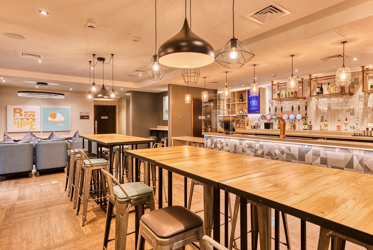Premier Inn Dublin City Centre (Temple Bar) Hotel