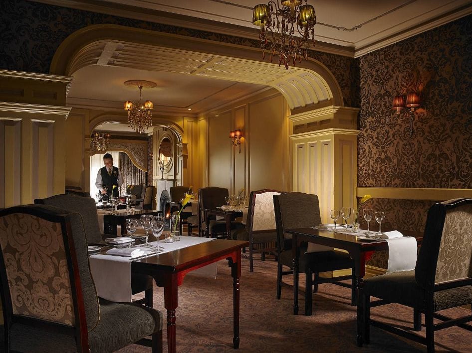 Buswells Hotel
