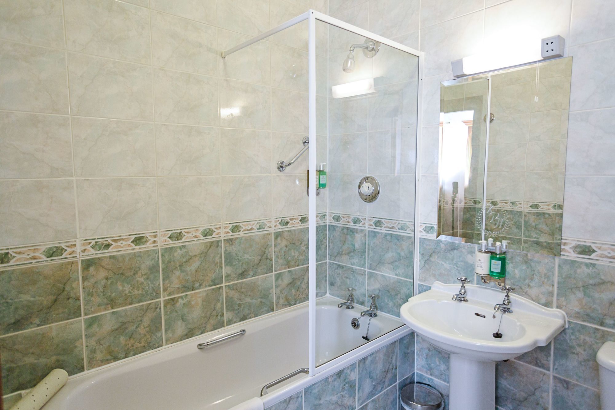 Sheldon Park Hotel & Leisure Club