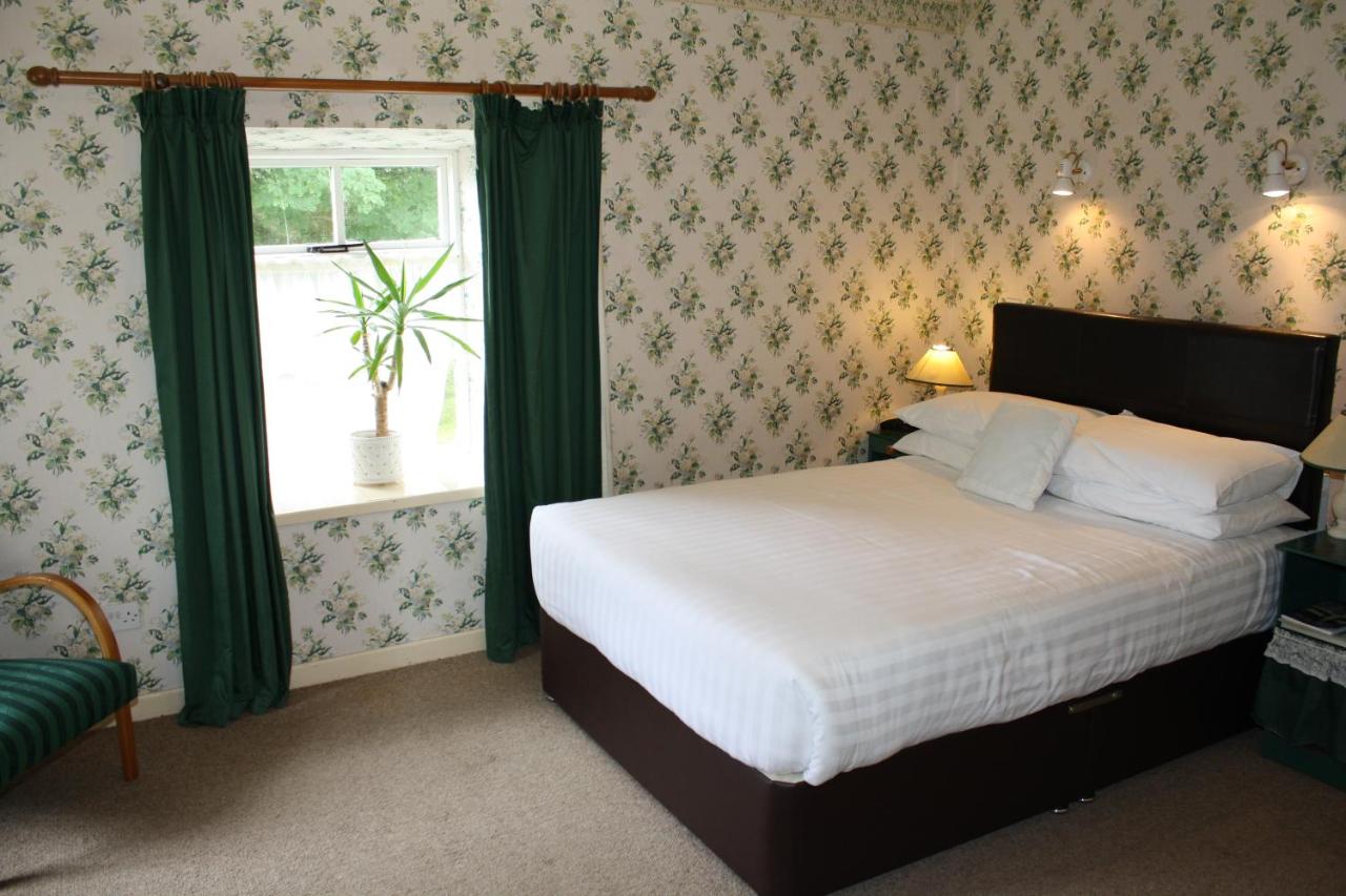 Woodhill House