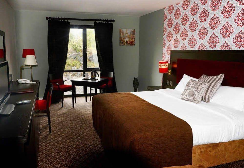 Burren Atlantic Hotel & Holiday Village