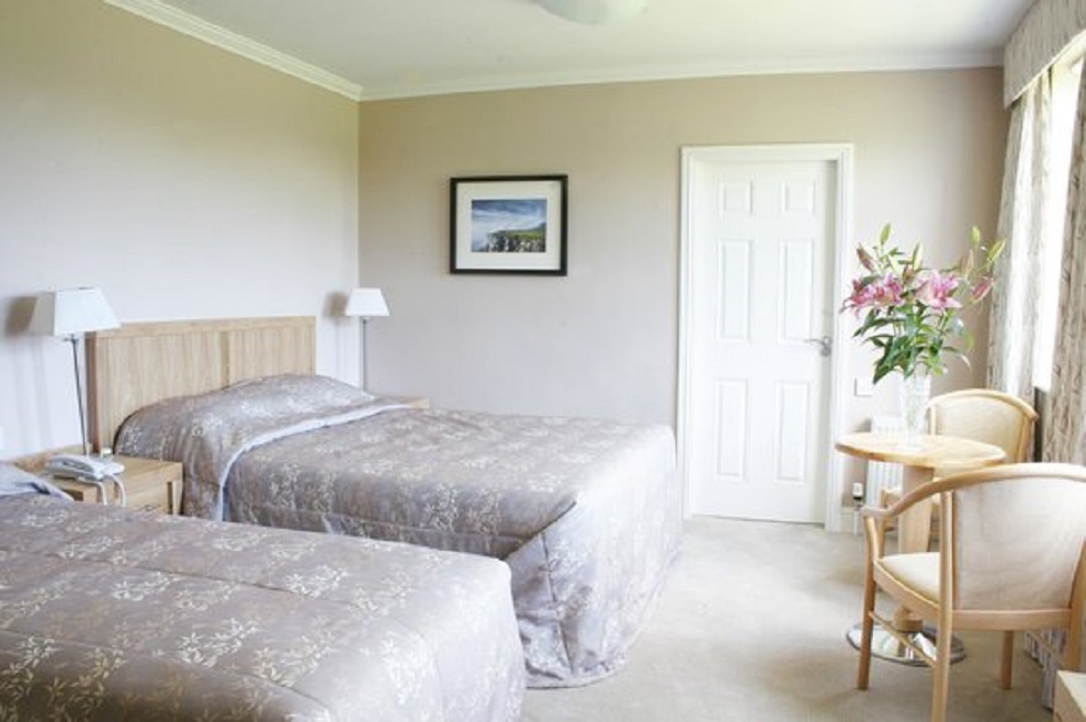 Sea Breeze B&B