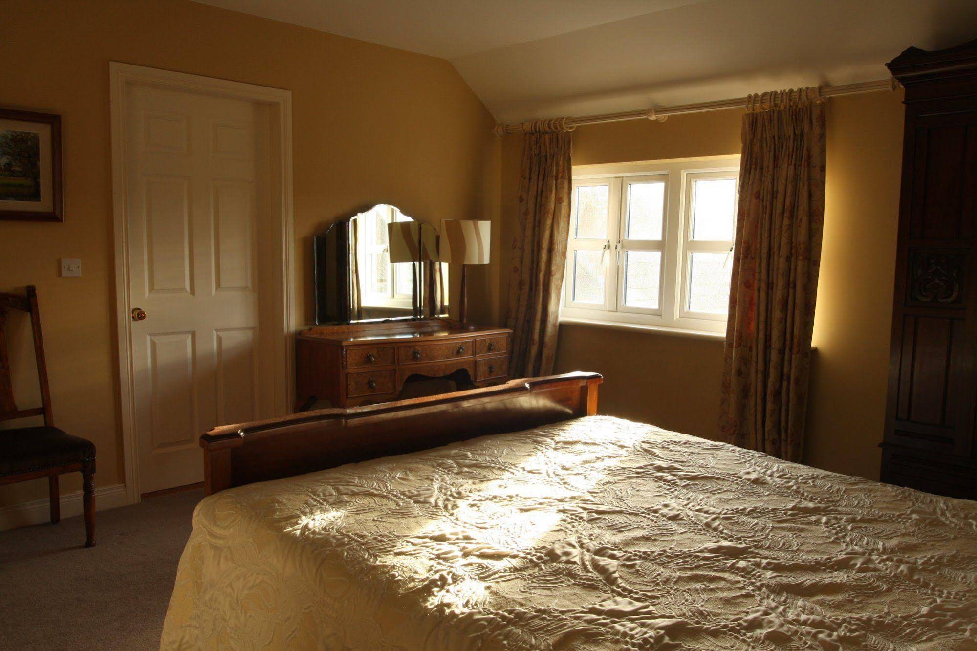 Coolanowle Country House