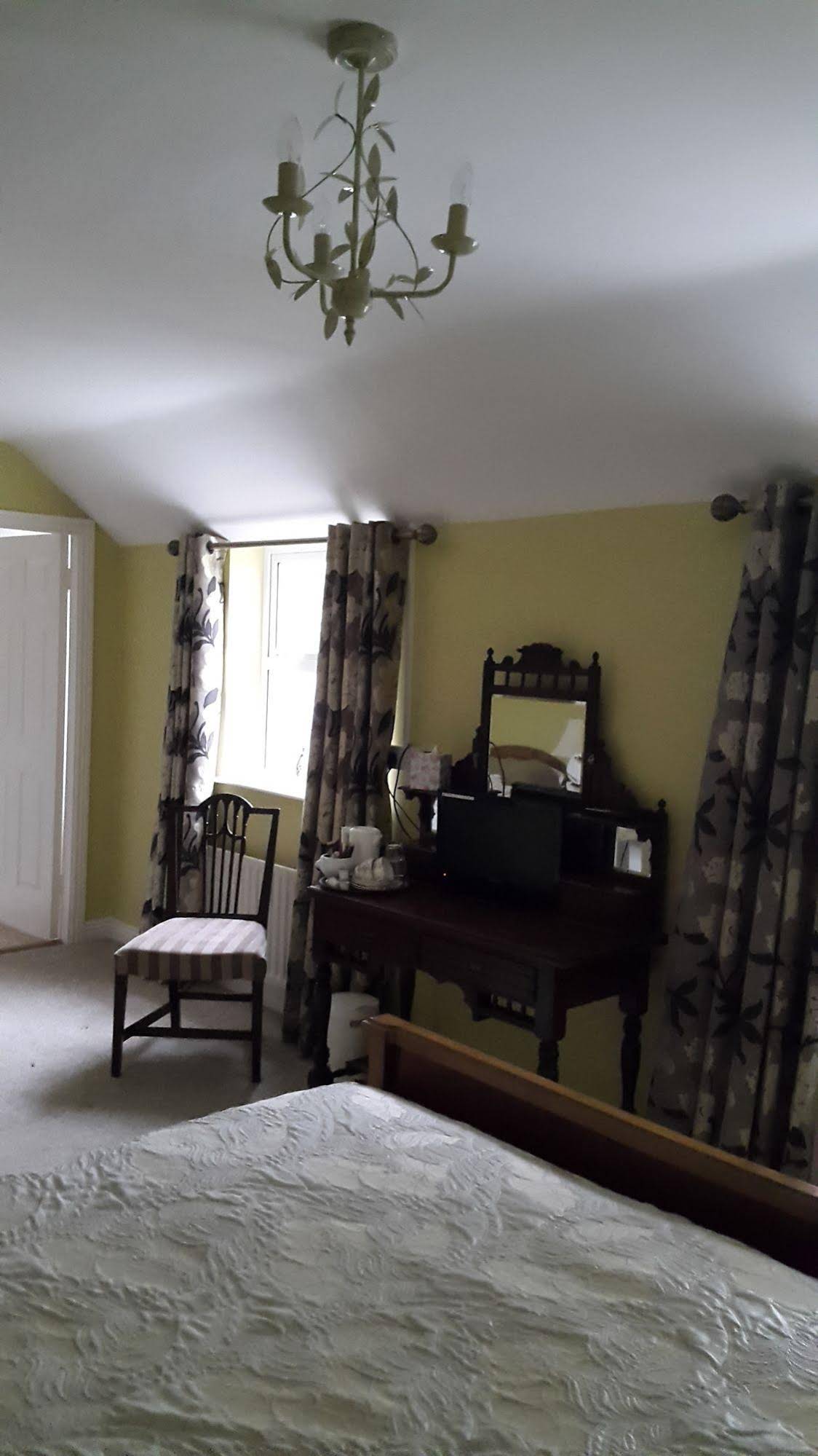Coolanowle Country House
