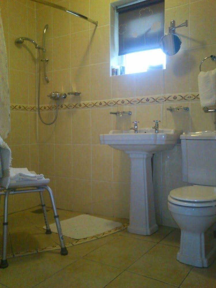 Coolanowle Country House